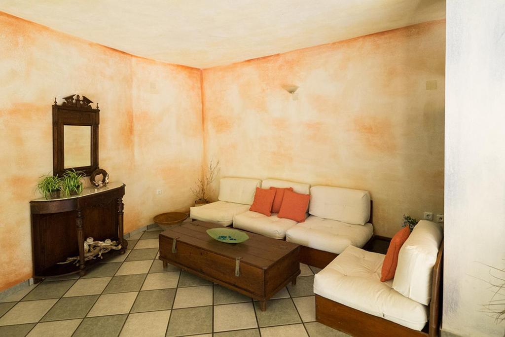 Giosonas Iason Hotel Apartments מראה חיצוני תמונה